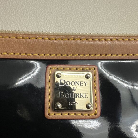 DOONEY & BOURKE Patent LEATHER ZIP WRISTLET Clutch Wallet *RED INTERIOR* - Picture 2 of 8